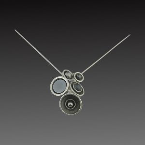 collier-acier-inoxydable-etain-gris-pendentif-sc8 collier pendentif gris