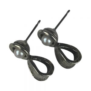 Boucles d'oreilles pendentif blanches