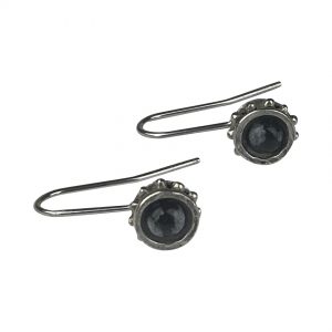 boucles-oreilles-roue-gris-noire-c